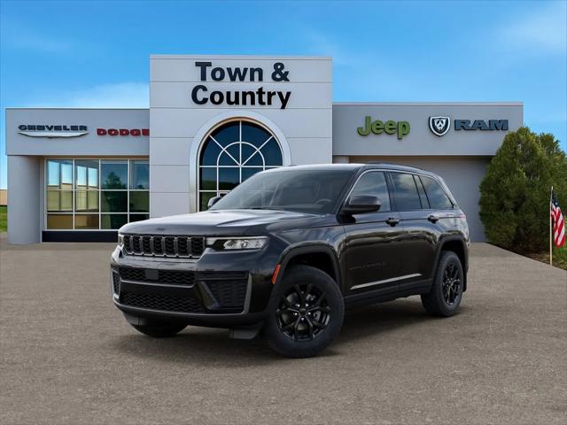 2026 Jeep Grand Cherokee Altitude 4x4 for sale in Levittown, NY