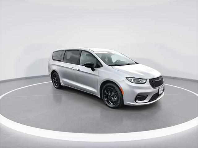2023 Chrysler Pacifica Hybrid Limited