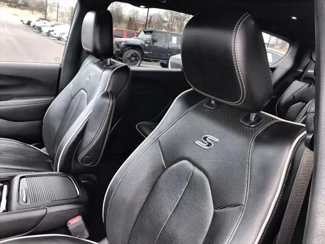 2023 Chrysler Pacifica Hybrid Limited