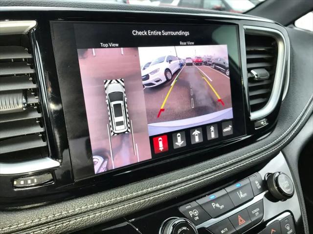 2023 Chrysler Pacifica Hybrid Limited