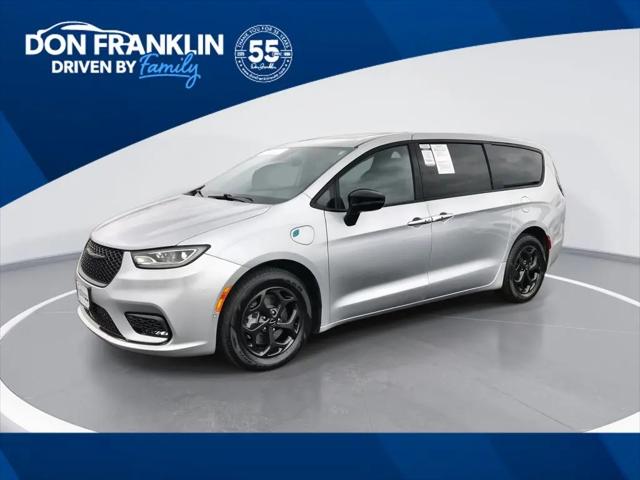 2023 Chrysler Pacifica Hybrid Limited for sale in Columbia, KY