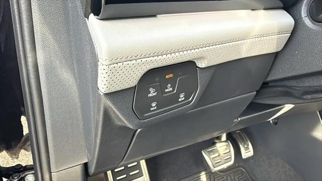 2026 Volkswagen Atlas Peak Edition
