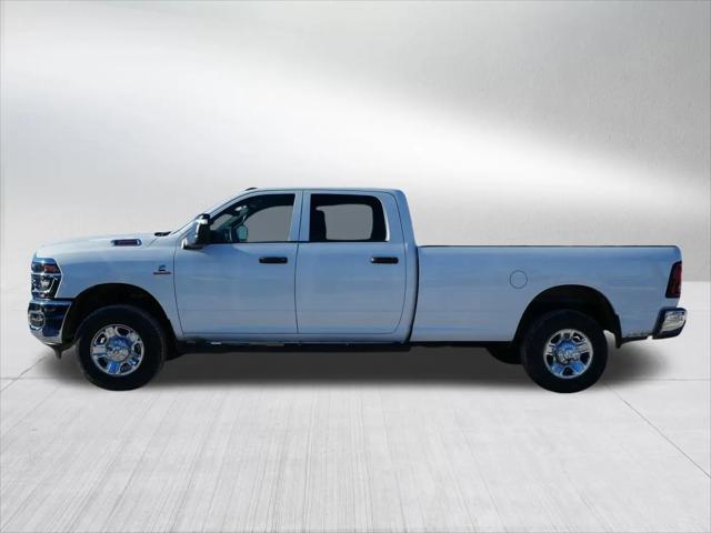 2026 Ram 3500 Tradesman Crew Cab 4x4 8' Box