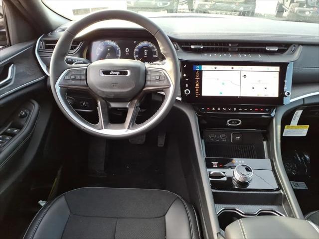 2026 Jeep Grand Cherokee Altitude 4x4