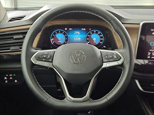 2026 Volkswagen Atlas SE with Technology