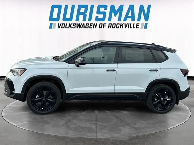 2026 Volkswagen Taos SE Black