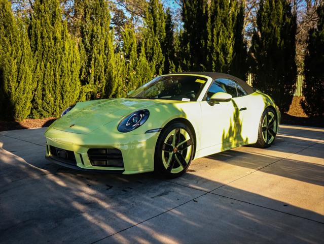 2025 Porsche 911 Carrera Cabriolet