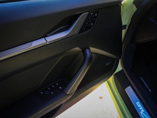 2025 Porsche 911 Carrera Cabriolet