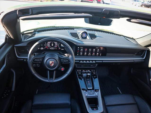 2025 Porsche 911 Carrera Cabriolet