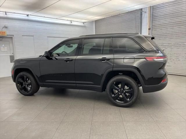 2025 Jeep Grand Cherokee Limited 4x2