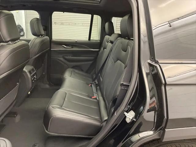 2025 Jeep Grand Cherokee Limited 4x2