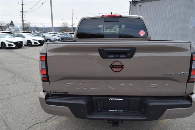 2023 Nissan Frontier Crew Cab PRO-4X 4x4 2023 Nissan Frontier Crew Cab PRO-4X 4x4