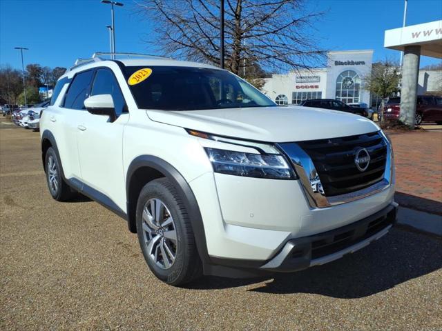 2023 Nissan Pathfinder SL FWD