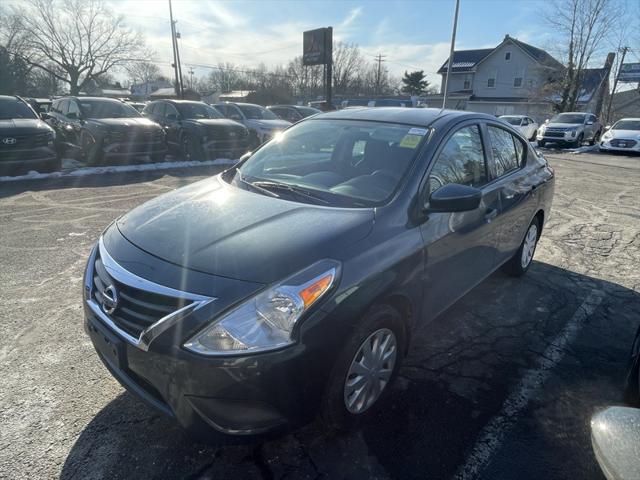 2017 Nissan Versa 1.6 S+