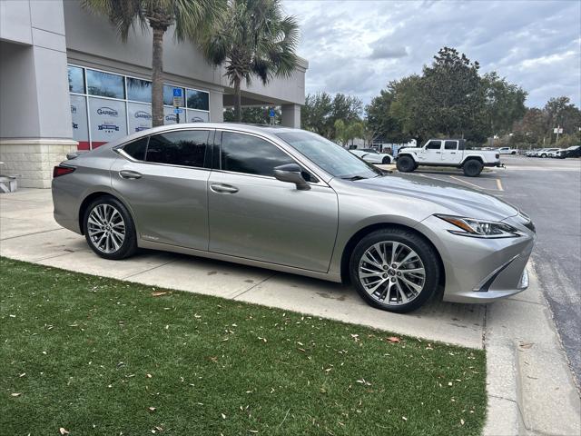 2019 Lexus ES 300h 300h 2019 Lexus ES 300h 300h