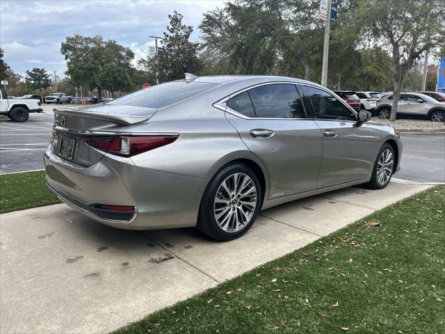 2019 Lexus ES 300h 300h 2019 Lexus ES 300h 300h