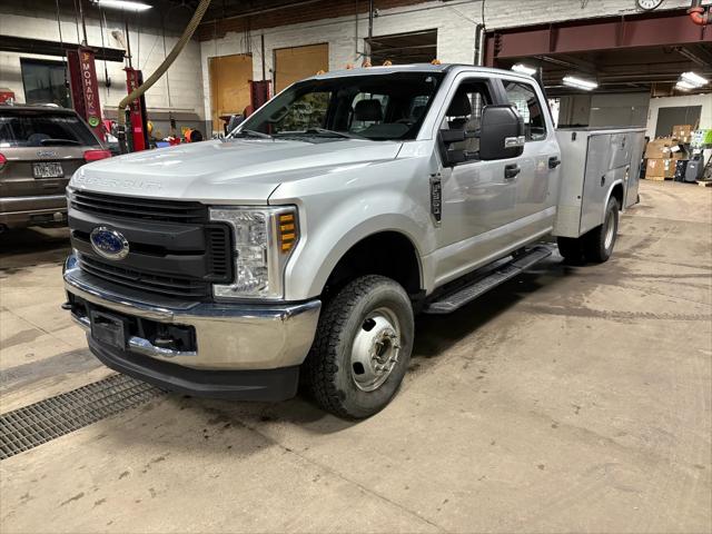 2018 Ford F-350 Chassis XL