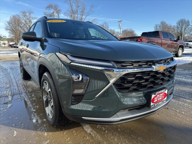 2025 Chevrolet Trax FWD LT