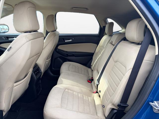 2020 Ford Edge SE