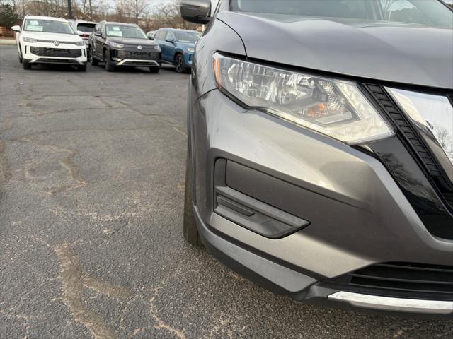 2020 Nissan Rogue SV FWD