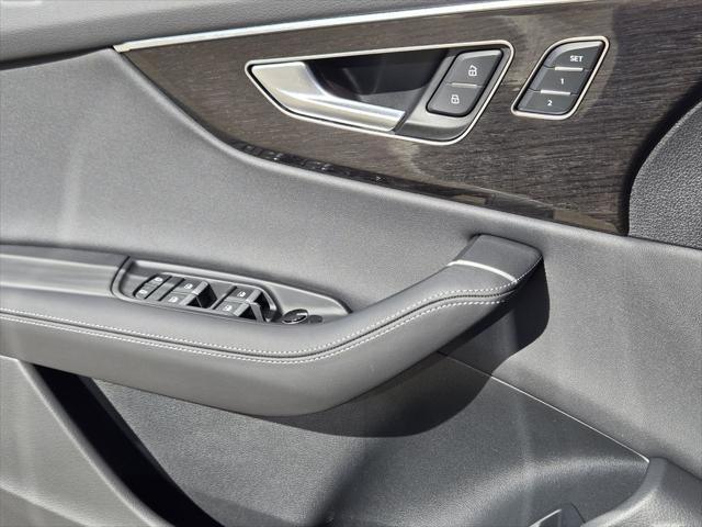 2026 Audi Q8 Premium Plus 55 TFSI quattro Tiptronic