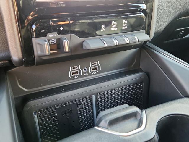 2026 Ram 1500 Big Horn Crew Cab 4x4 5'7" Box