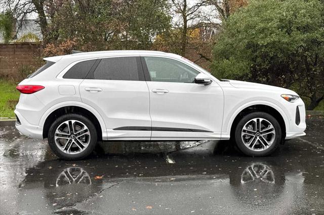 2025 Audi Q5 Premium TFSI quattro S tronic