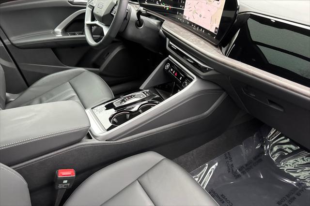 2025 Audi Q5 Premium TFSI quattro S tronic
