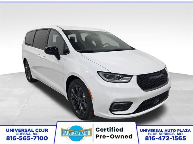 2026 Chrysler Pacifica Select for sale in Higginsville, MO