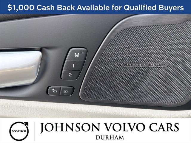 2026 Volvo XC60 Plug-In Hybrid Ultra, T8 AWD Electric/Gasoline, Dark
