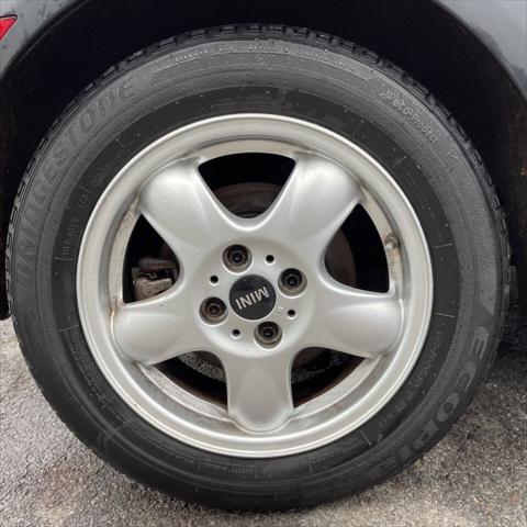 2011 MINI Cooper Base 2dr Hatchback