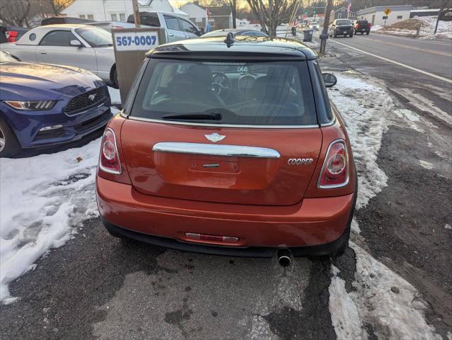 2011 MINI Cooper Base 2dr Hatchback
