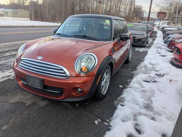 2011 MINI Cooper Base 2dr Hatchback