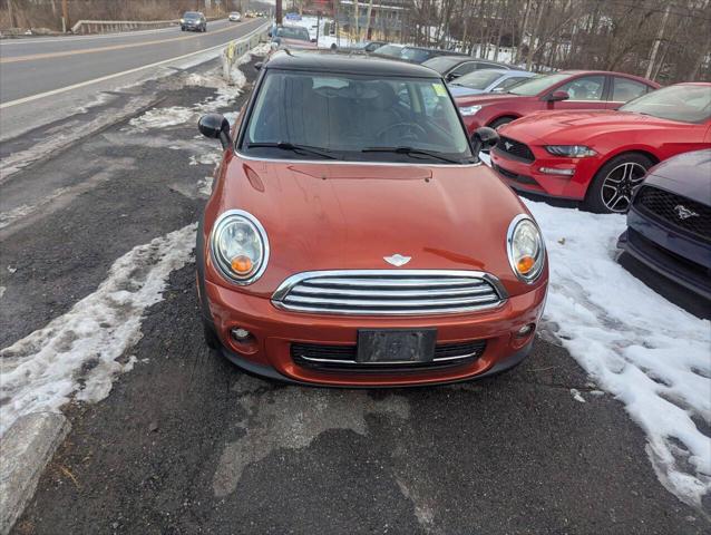 2011 MINI Cooper Base 2dr Hatchback