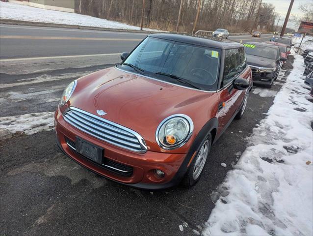 2011 MINI Cooper Base 2dr Hatchback