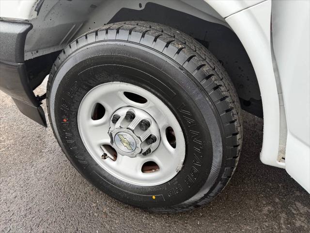 2021 Chevrolet Express Cargo Van RWD 2500 Regular Wheelbase WT