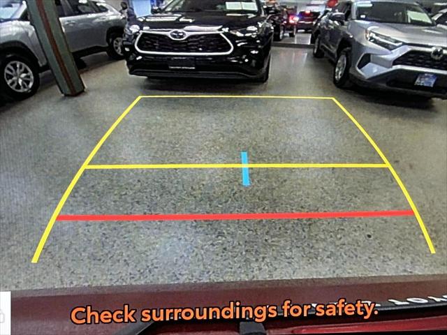 2024 Toyota Grand Highlander XLE [21]