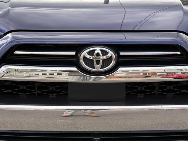 2023 Toyota 4Runner Limited [7]