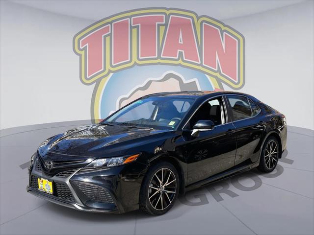 2023 Toyota Camry SE AWD [1]