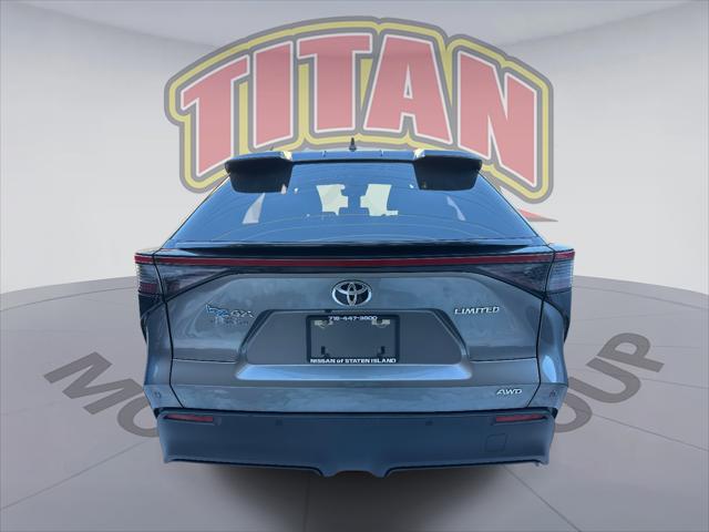 2023 Toyota bZ4X Limited [2]