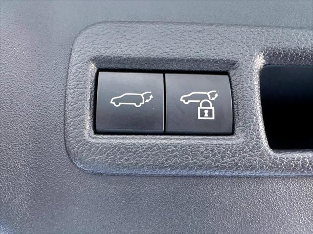 2023 Toyota bZ4X Limited [10]