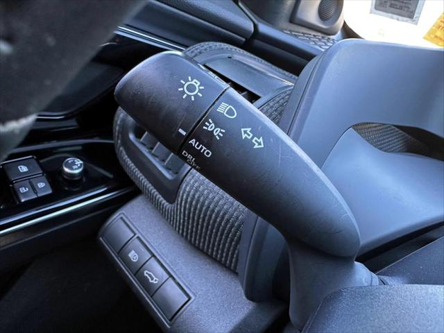 2023 Toyota bZ4X Limited [29]