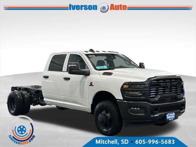 2026 RAM Ram 3500 Chassis Cab RAM 3500 TRADESMAN CREW CAB CHASSIS 4X4 60 CA
