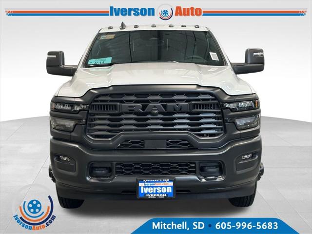 2026 RAM Ram 3500 Chassis Cab RAM 3500 TRADESMAN CREW CAB CHASSIS 4X4 60 CA