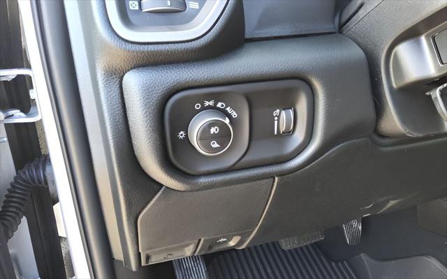 2026 Ram 2500 Tradesman Regular Cab 4x4 8' Box