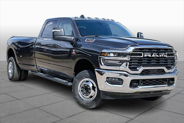 2026 RAM Ram 3500 RAM 3500 TRADESMAN CREW CAB 4X4 8 BOX