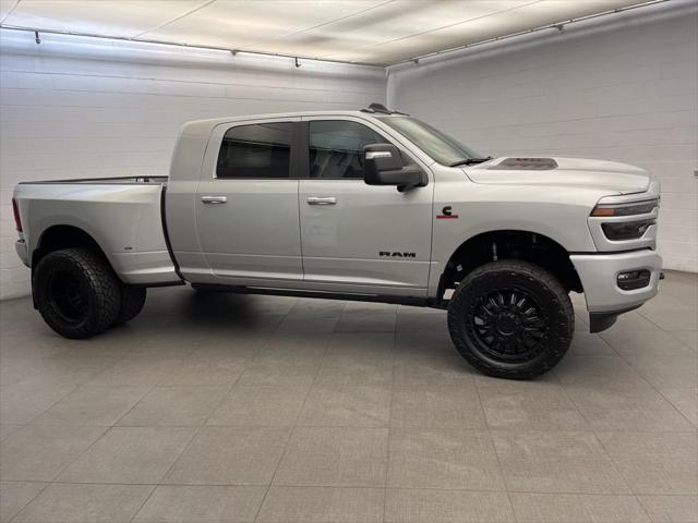 2026 RAM Ram 3500 RAM 3500 LARAMIE MEGA CAB 4X4 64 BOX 2026 RAM Ram 3500 RAM 3500 LARAMIE MEGA CAB 4X4 64 BOX
