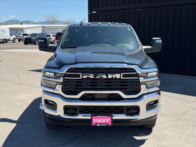 2026 RAM Ram 3500 Chassis Cab RAM 3500 TRADESMAN CREW CAB CHASSIS 4X4 60 CA 2026 RAM Ram 3500 Chassis Cab RAM 3500 TRADESMAN CREW CAB CHASSIS 4X4 60 CA