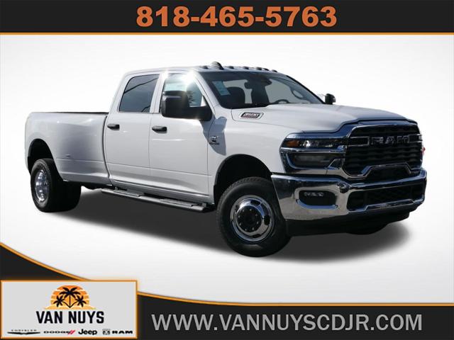 2026 RAM Ram 3500 RAM 3500 TRADESMAN CREW CAB 4X4 8 BOX