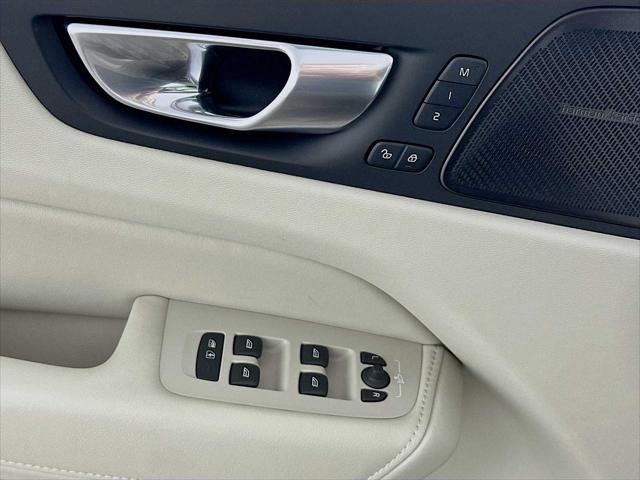 2026 Volvo XC60 Plug-In Hybrid Ultra, T8 AWD Electric/Gasoline, Dark